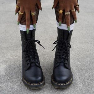 dr martens 1460 boot